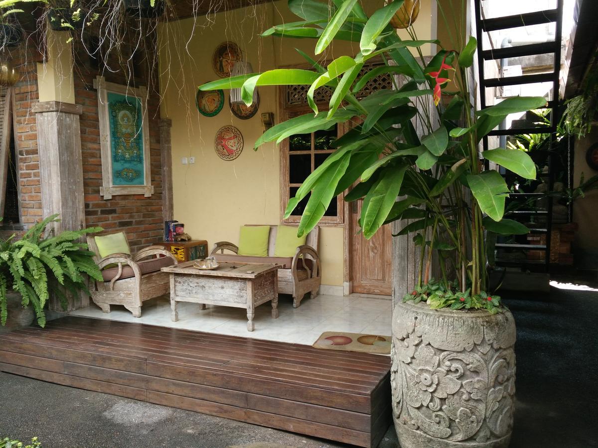 Apartmán Samblung Mas House Denpasar Exteriér fotografie